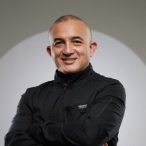 Profile photo of Cesar